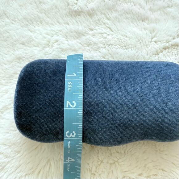 NEW!!! Gucci velvet  sunglasses case Authentic - Picture 5 of 5